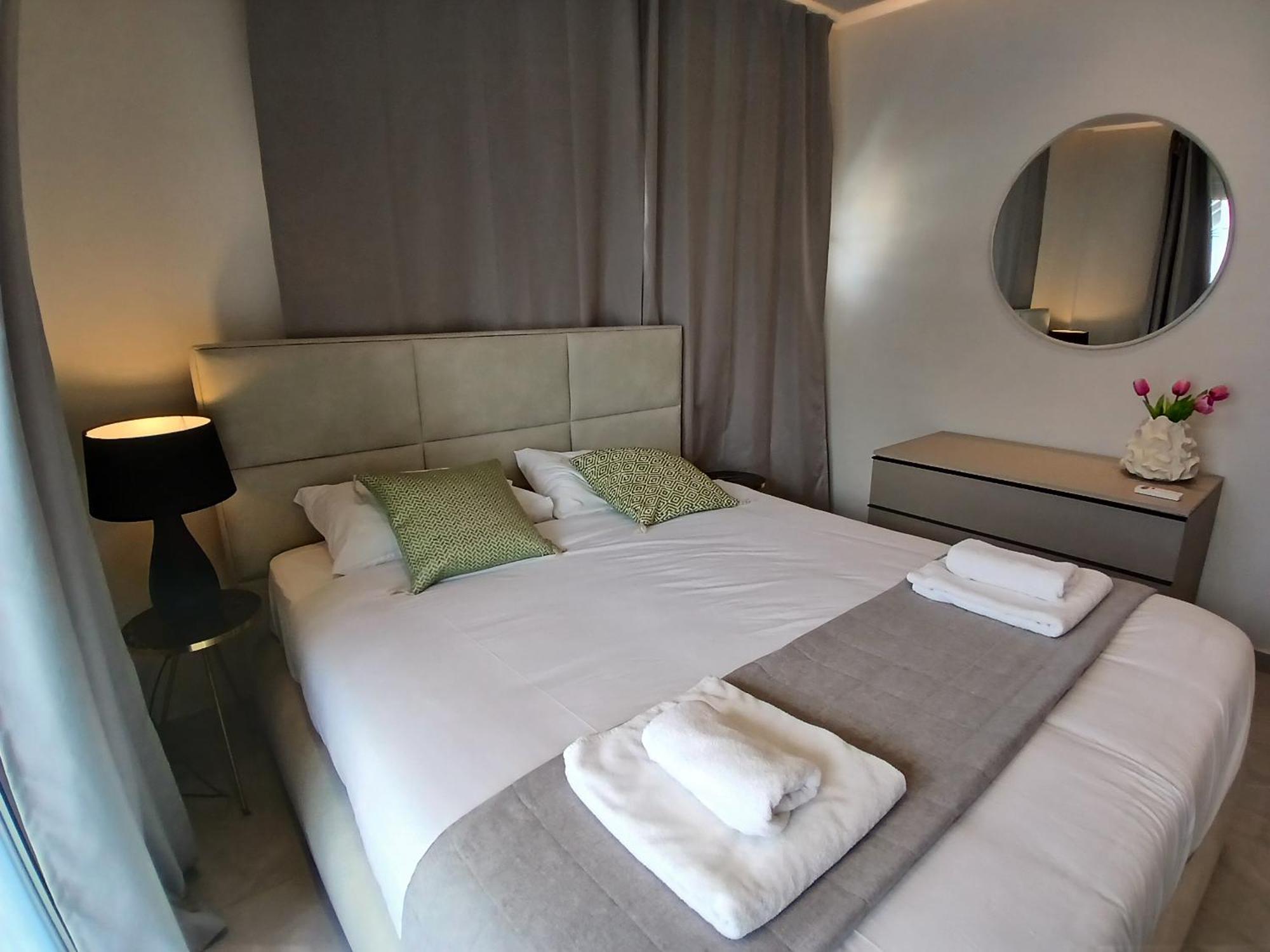 Georgiana Suites Larnaka Zimmer foto