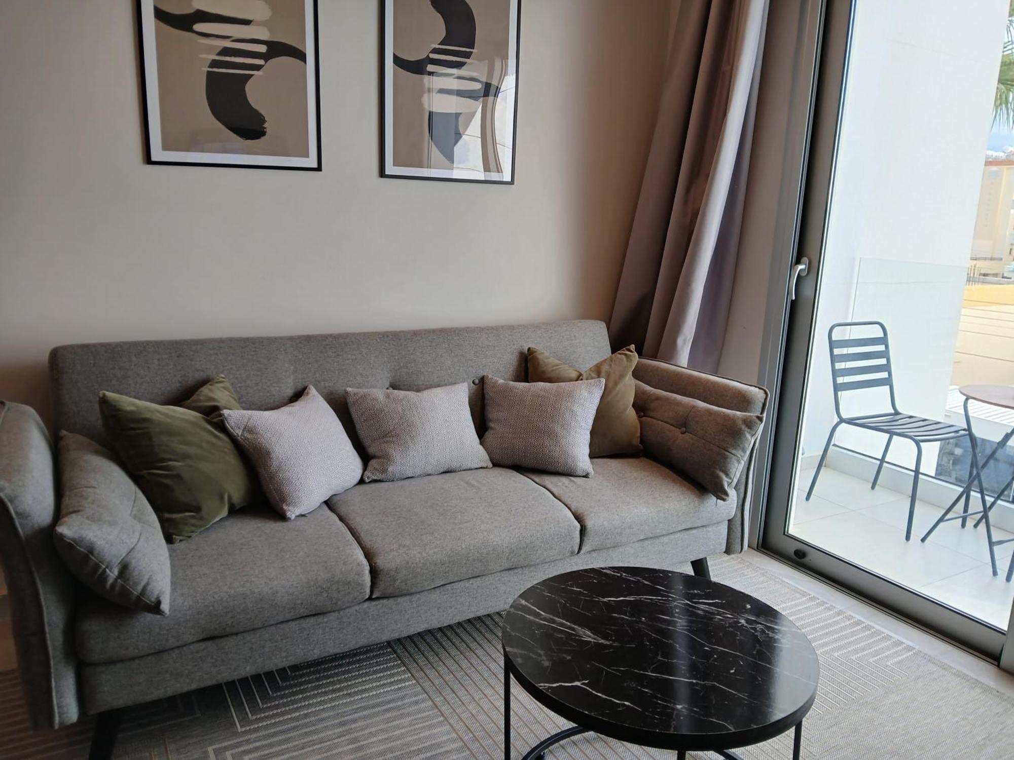 Georgiana Suites Larnaka Zimmer foto