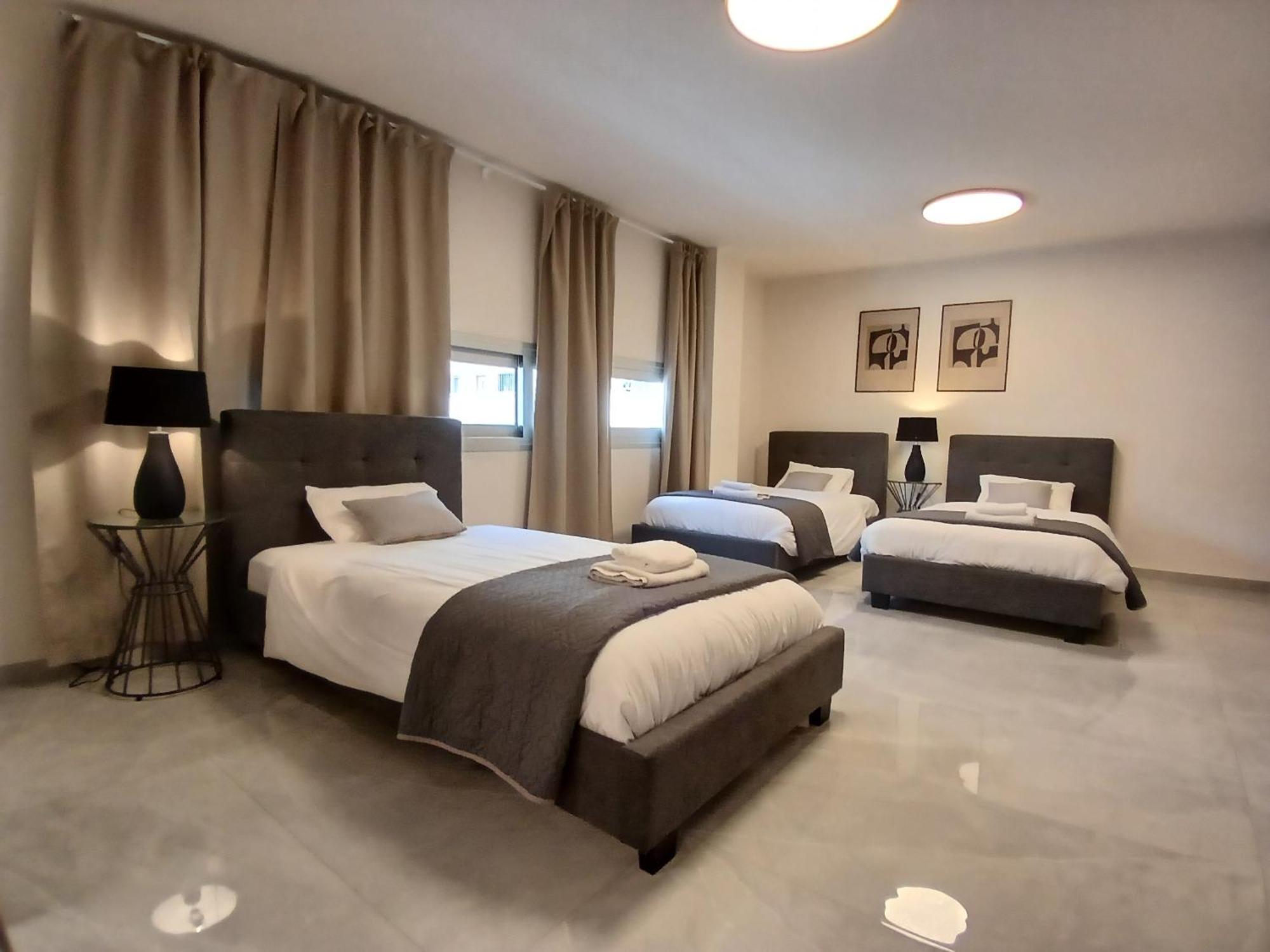 Georgiana Suites Larnaka Zimmer foto