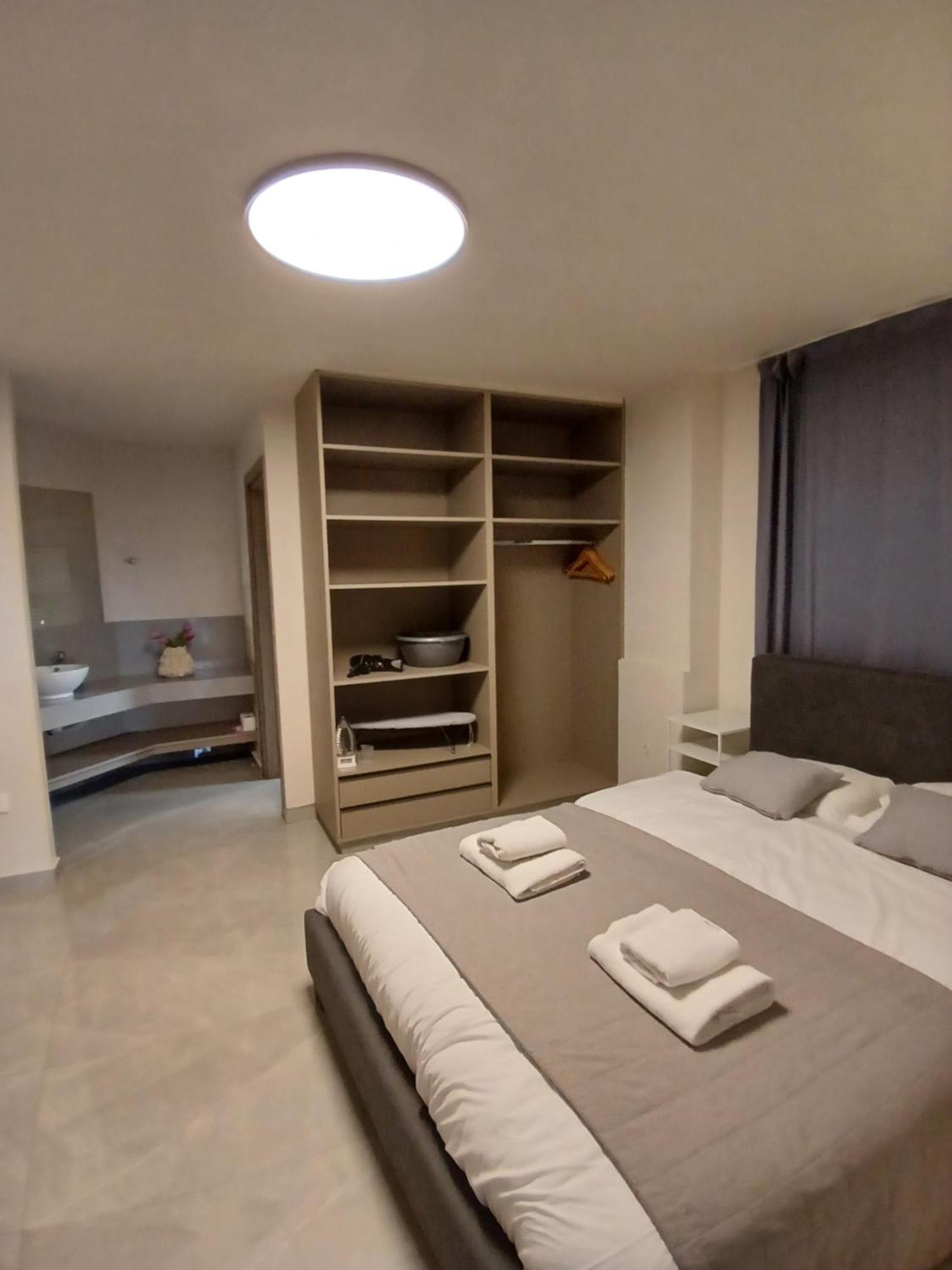 Georgiana Suites Larnaka Zimmer foto